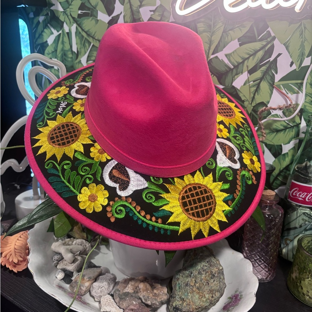 Embroidered hat